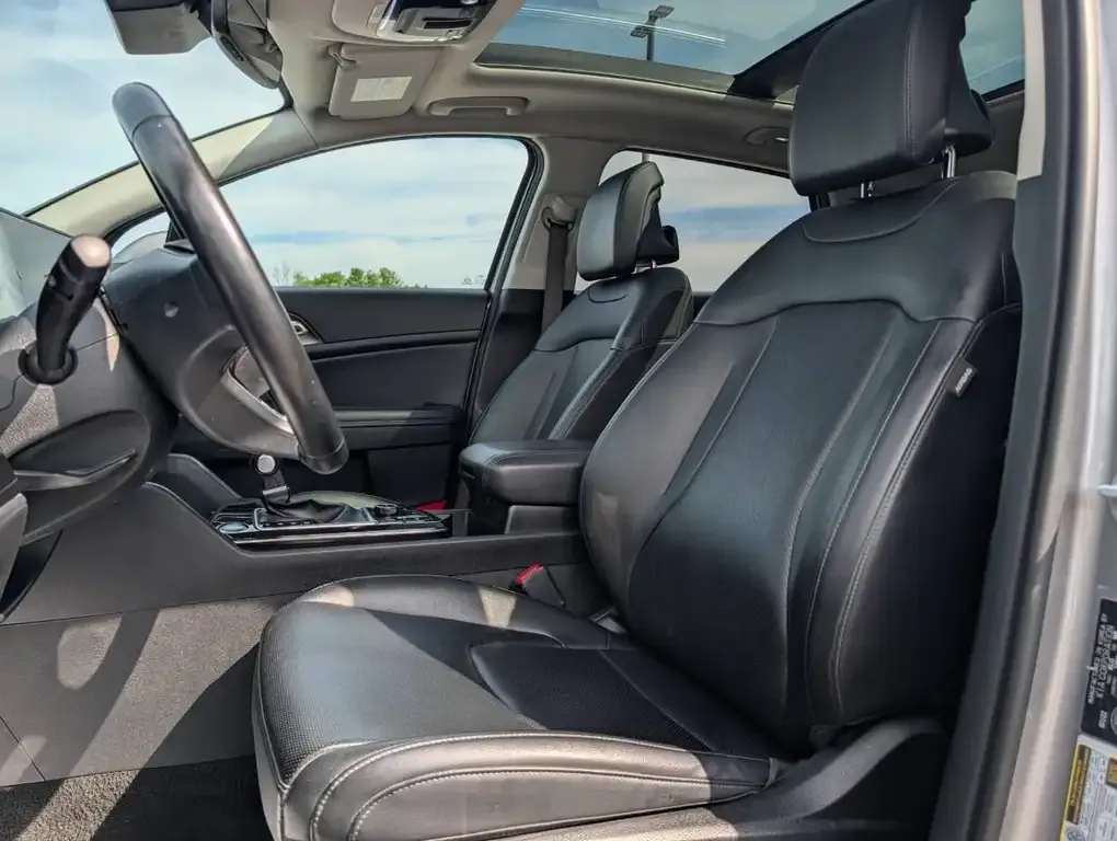 Kia Sportage 2023 photo 2
