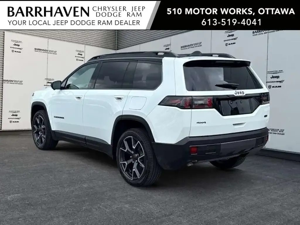 Jeep Cherokee 2026 photo 2