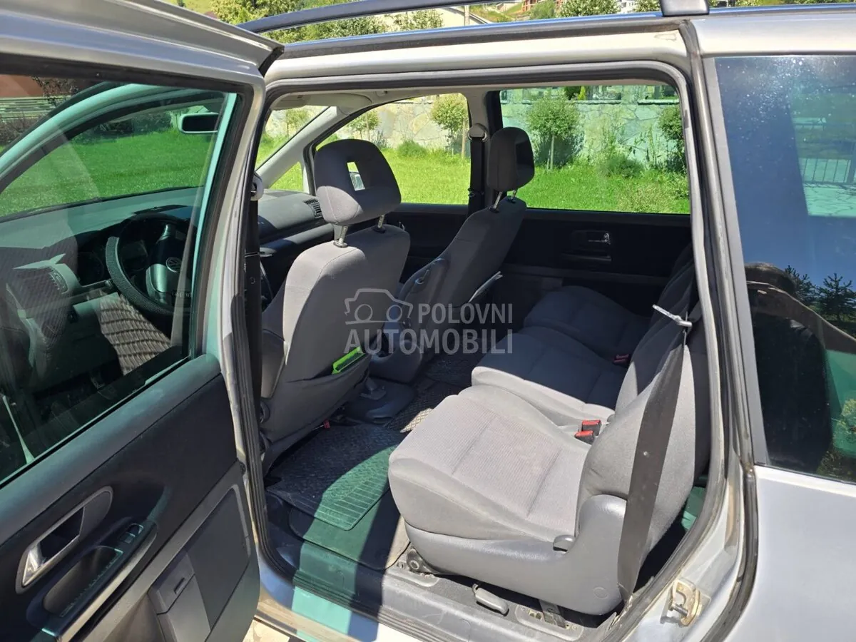 Volkswagen Sharan 2003 photo 3