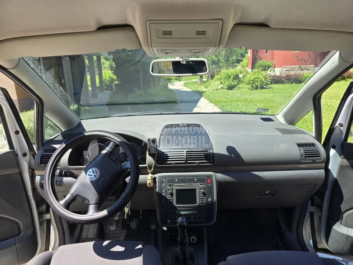 Volkswagen Sharan 2003 photo 5