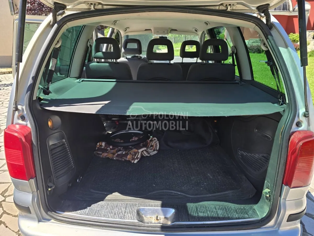 Volkswagen Sharan 2003 photo 4
