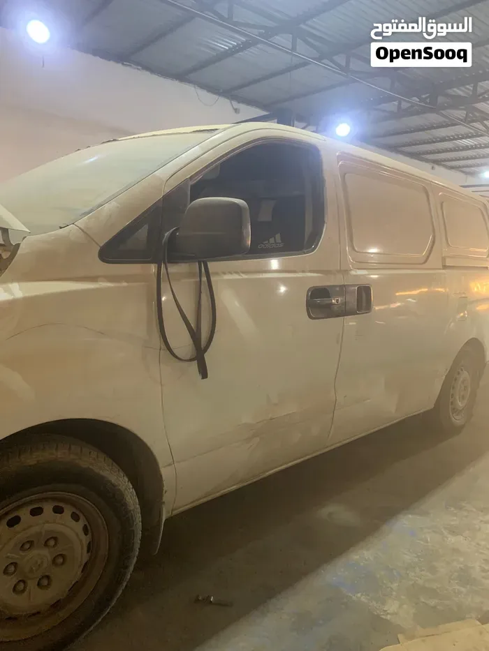 Hyundai H1 Gl 2013 photo 4