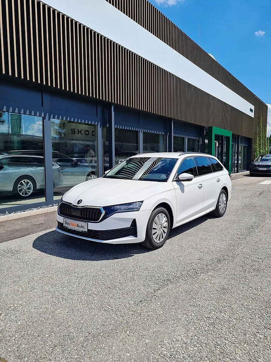 Skoda Octavia 2026 photo 2
