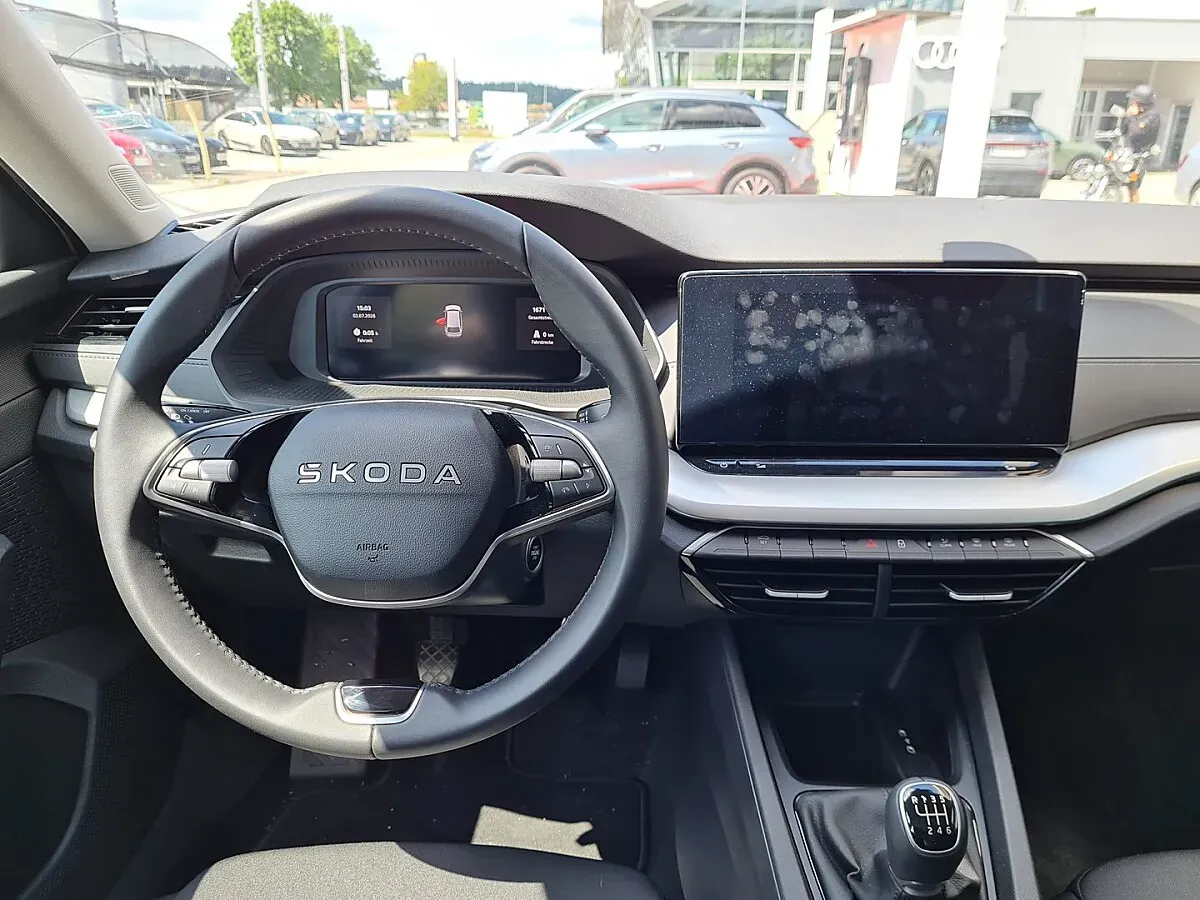 Skoda Octavia 2026 photo 3