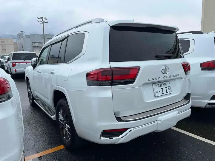 Toyota Land Cruiser 2025 photo 2