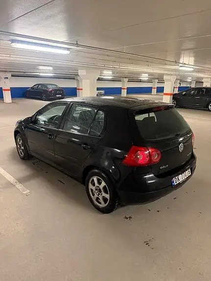 Volkswagen Golf 5 2004 photo 2
