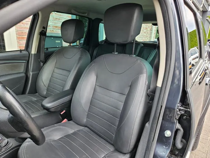 Dacia Duster 2016 photo 2