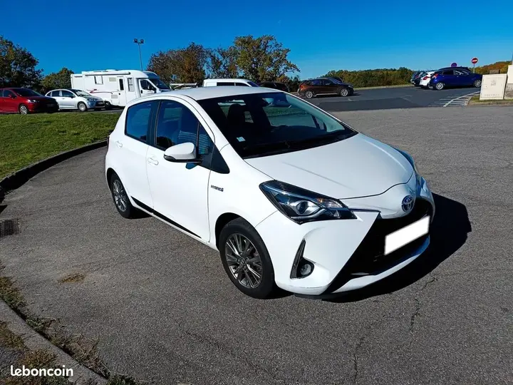 Toyota Yaris 2019 photo 3