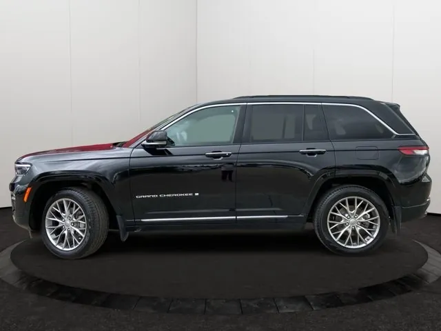 Jeep Grand Cherokee Summit 2025 photo 2