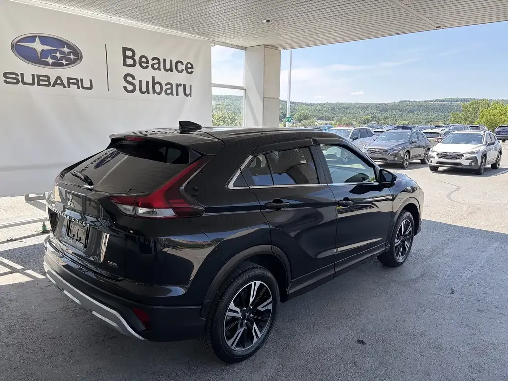 Mitsubishi Eclipse Cross 2024 photo 3