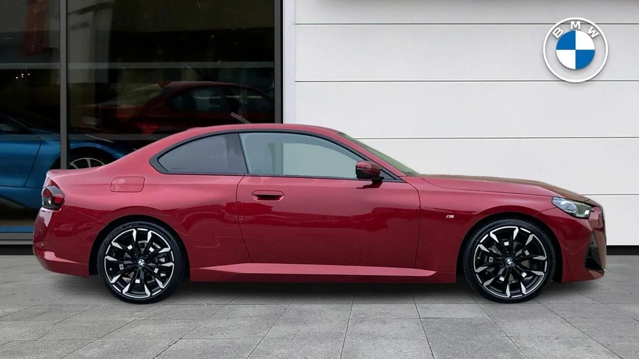 BMW 2 Series photo 5