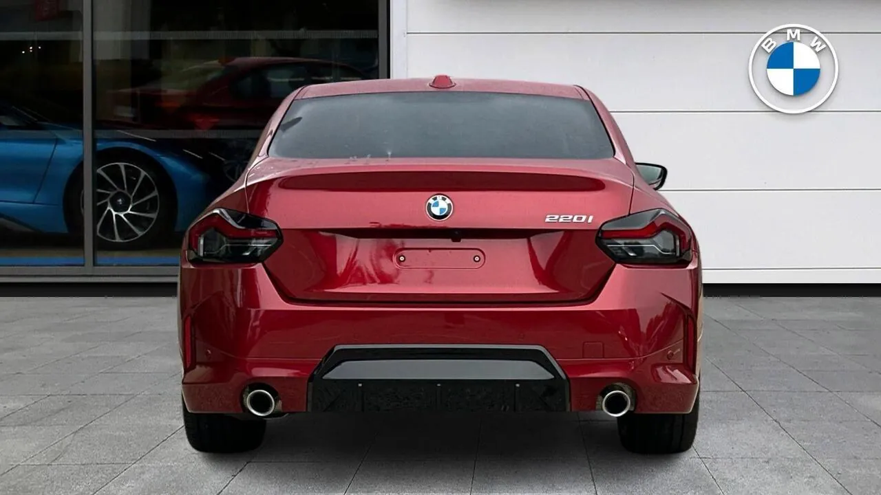BMW 2 Series photo 4