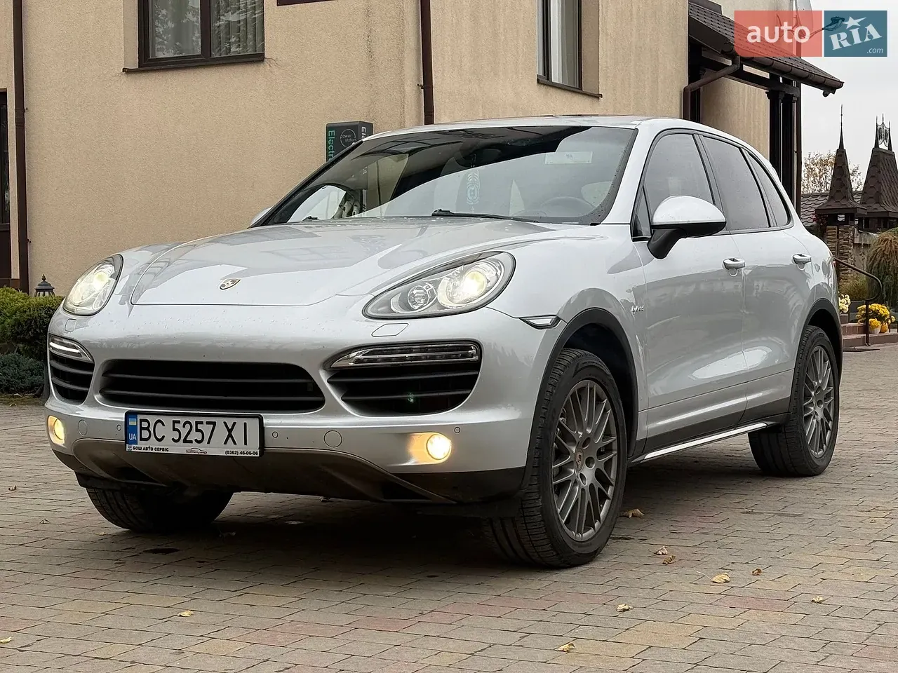 Porsche Cayenne 2014 photo 2