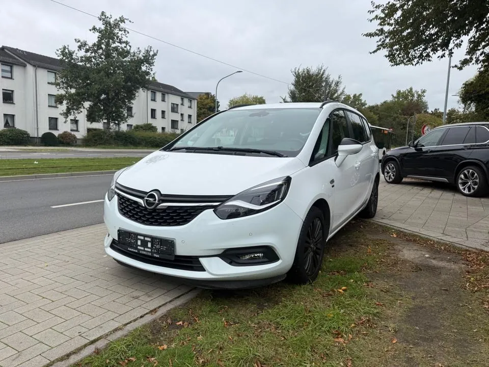 Opel Zafira C