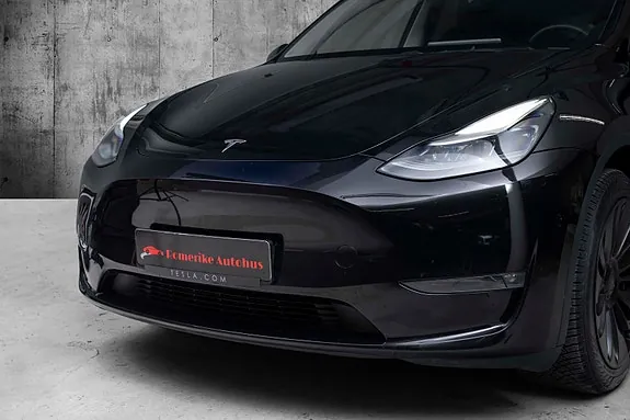 Tesla Model Y 2023 photo 5