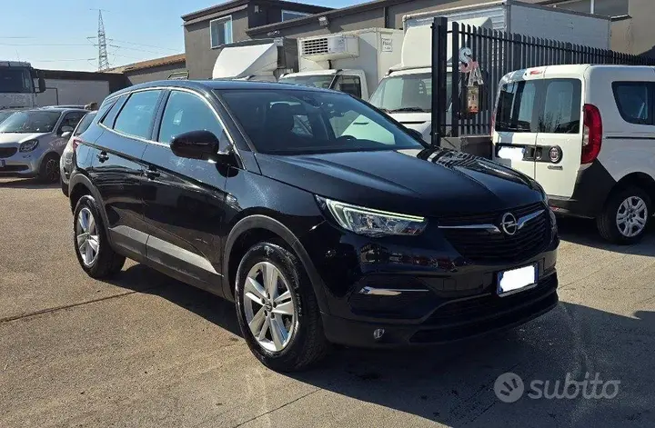 Opel Grandland X 2021 photo 2