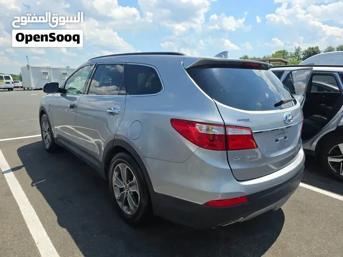 Hyundai Santa Fe 2015 photo 2