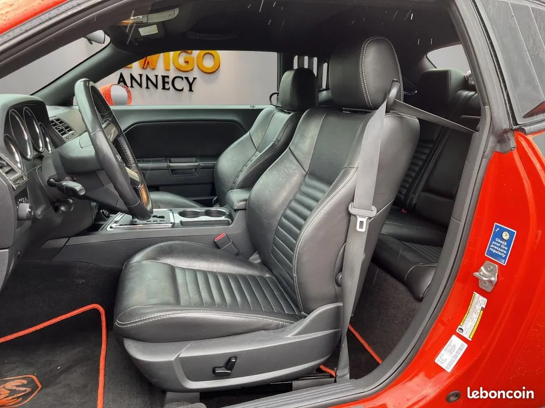 Dodge Challenger 2010 photo 5
