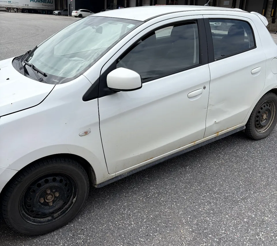 Mitsubishi Mirage 2018 photo 3