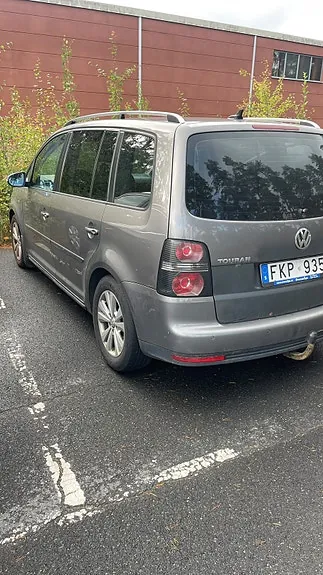 Volkswagen Touran 2010 photo 4