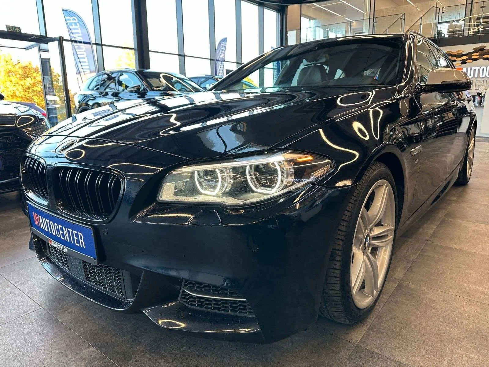 BMW M550D Xdrive Touring 2017 photo 4