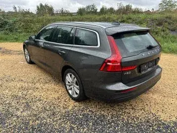 Volvo V60 2019 photo 4