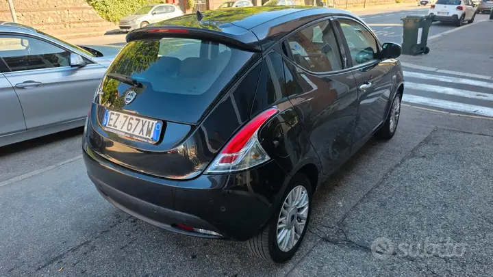 Lancia Ypsilon 2015 photo 4