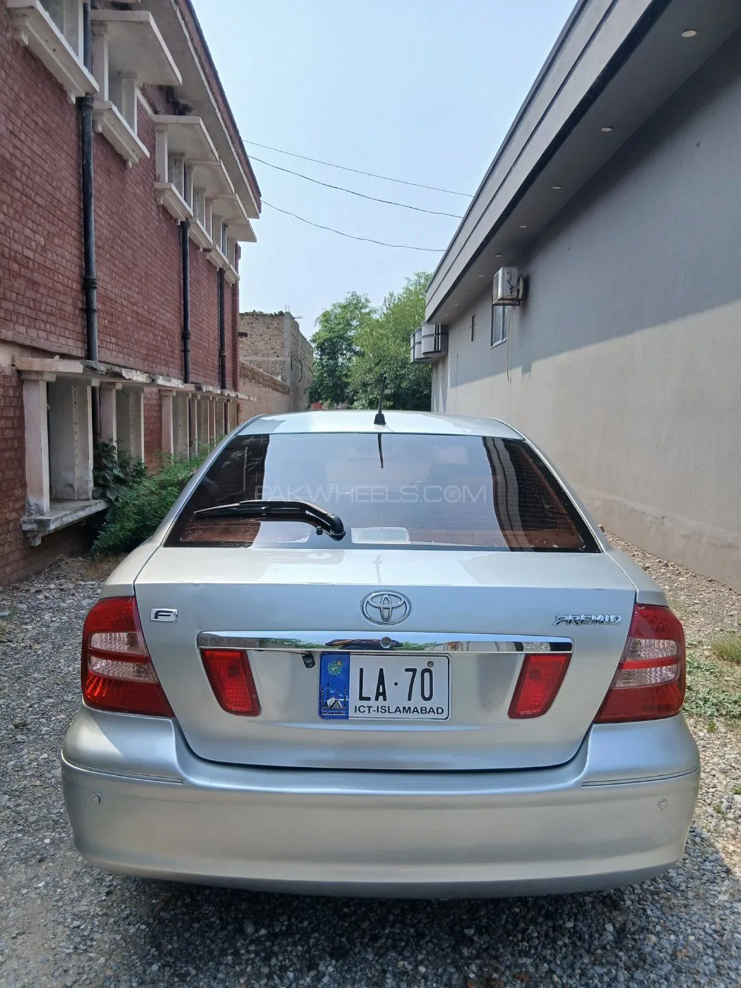 Toyota Premio