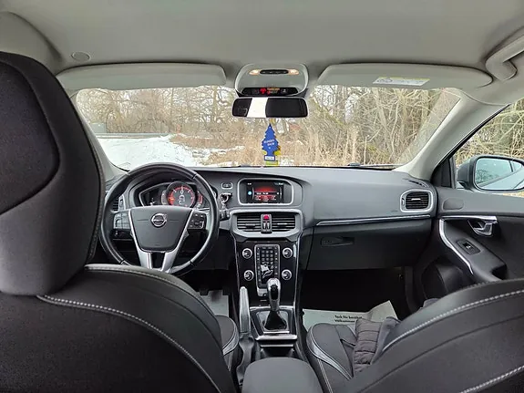 Volvo V40 2017 photo 3