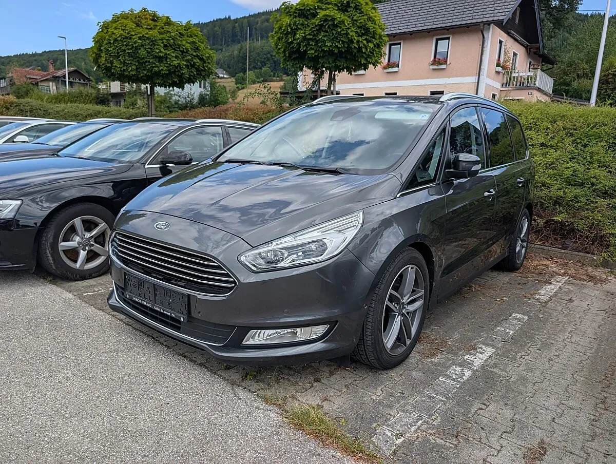 Ford Galaxy 2017 photo 2