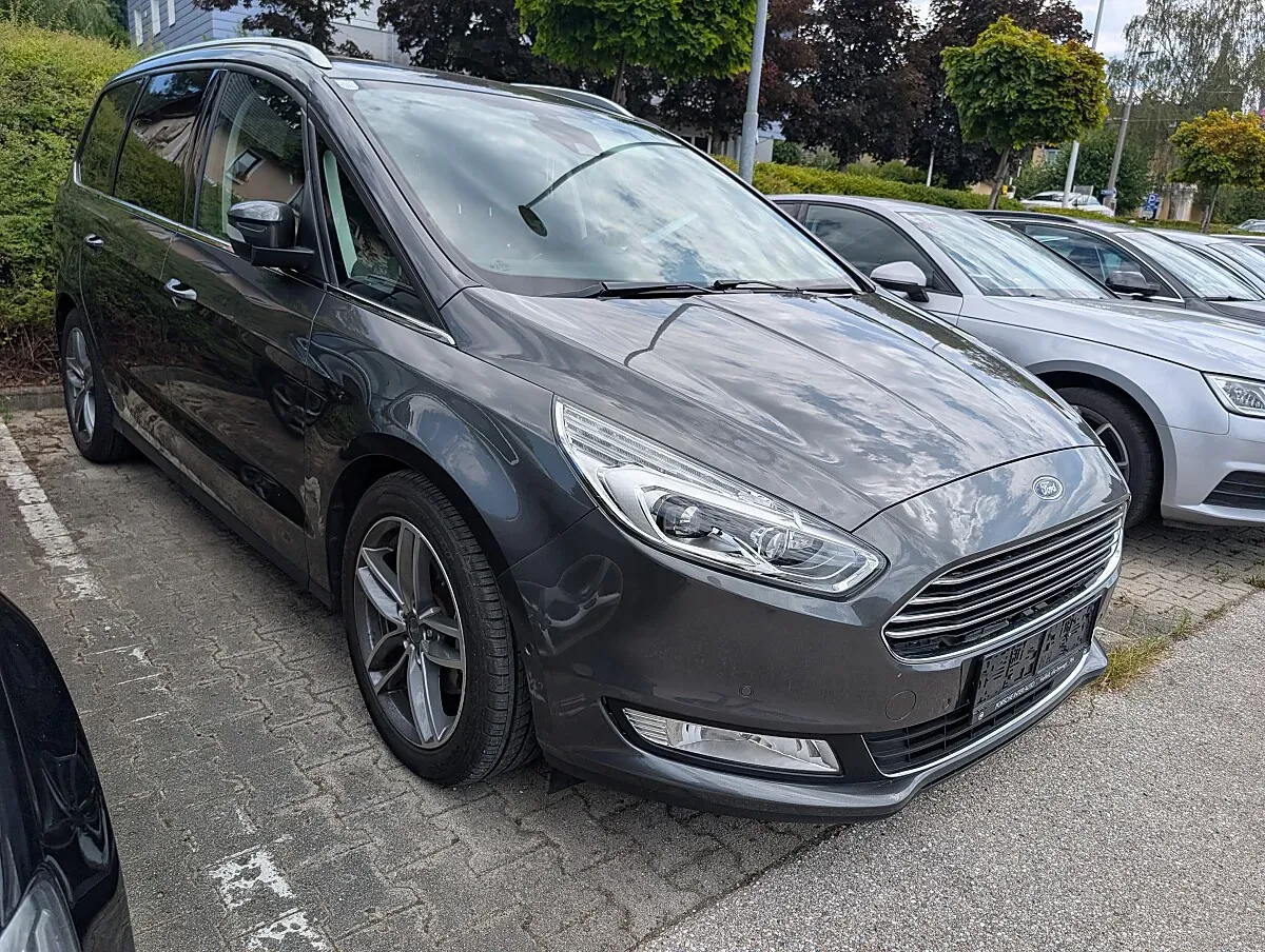 Ford Galaxy 2017 photo 3