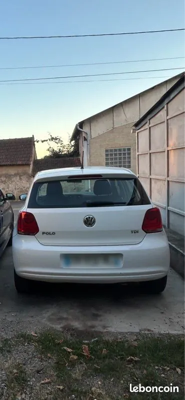 Volkswagen Polo 2012 photo 2