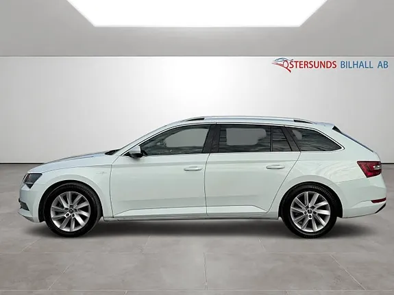 Skoda Superb 2016 photo 4