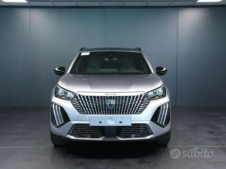 Peugeot 2008 2024 photo 2
