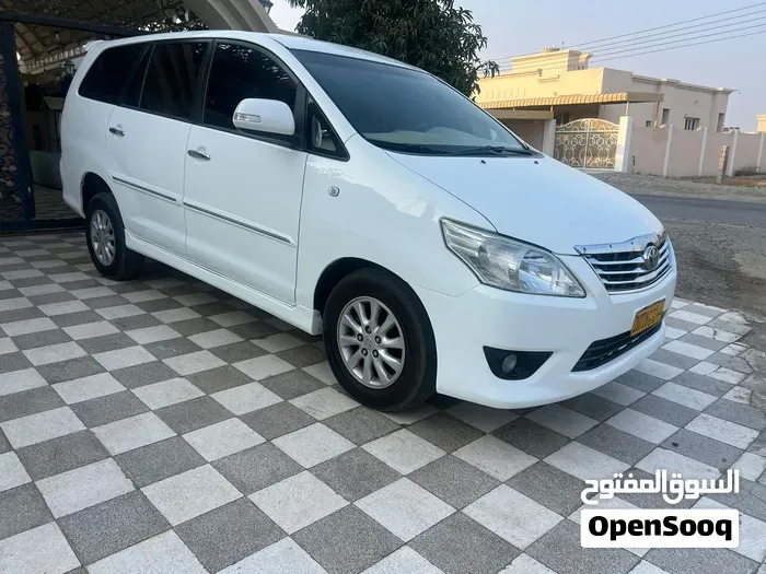 Toyota Innova 2012 photo 4