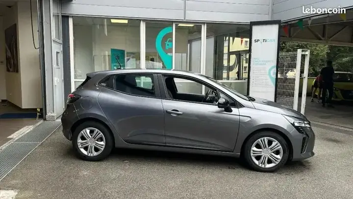 Renault Clio 2024 photo 4