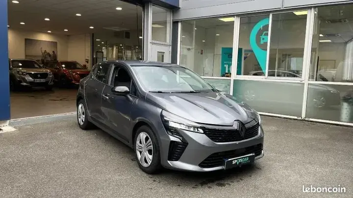 Renault Clio 2024 photo 3