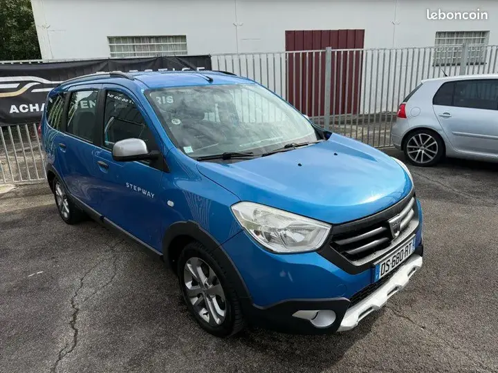 Dacia Lodgy 2015 photo 2