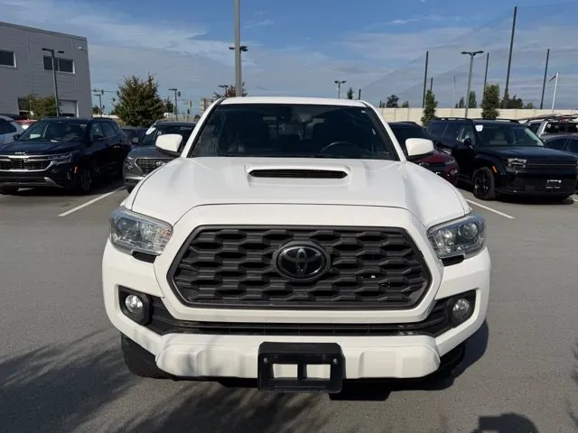 Toyota Tacoma 2021 photo 2