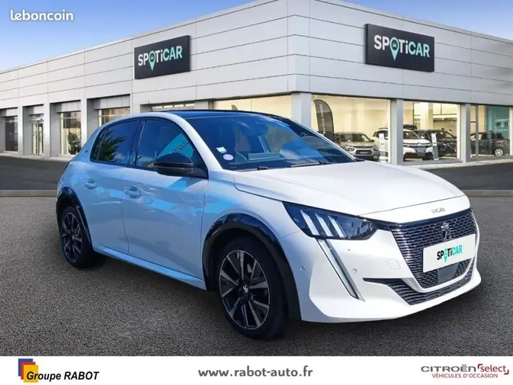 Peugeot 208 2022 photo 3
