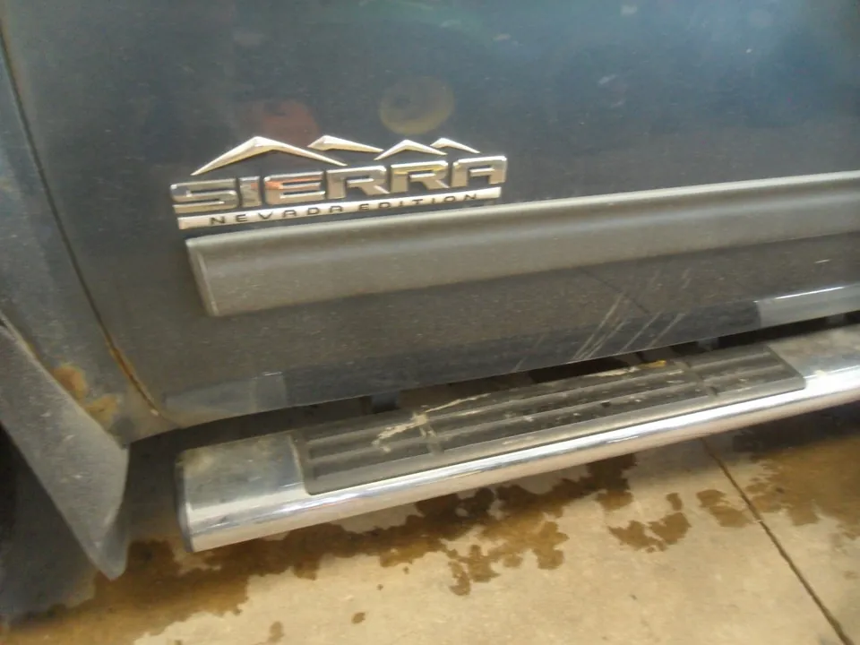 GMC Sierra 2011 photo 3
