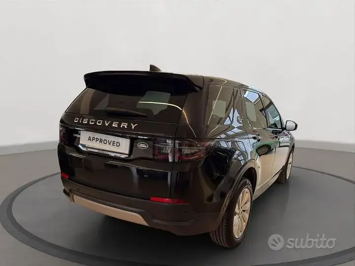 Land Rover Discovery Sport 2022 photo 2