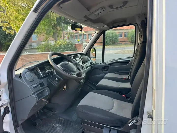 Iveco Daily 2009 photo 4