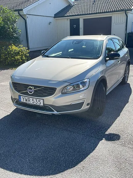 Volvo V60 Cross Country 2018 photo 4