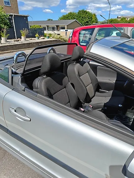 Peugeot 207 2011 photo 5