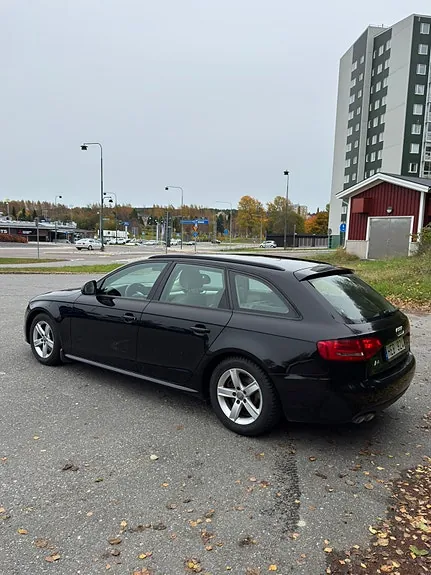 Audi A4 2009 photo 3