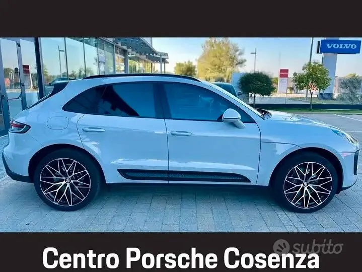 Porsche Macan 2023 photo 5