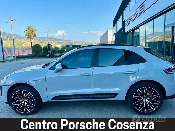 Porsche Macan 2023 photo 4