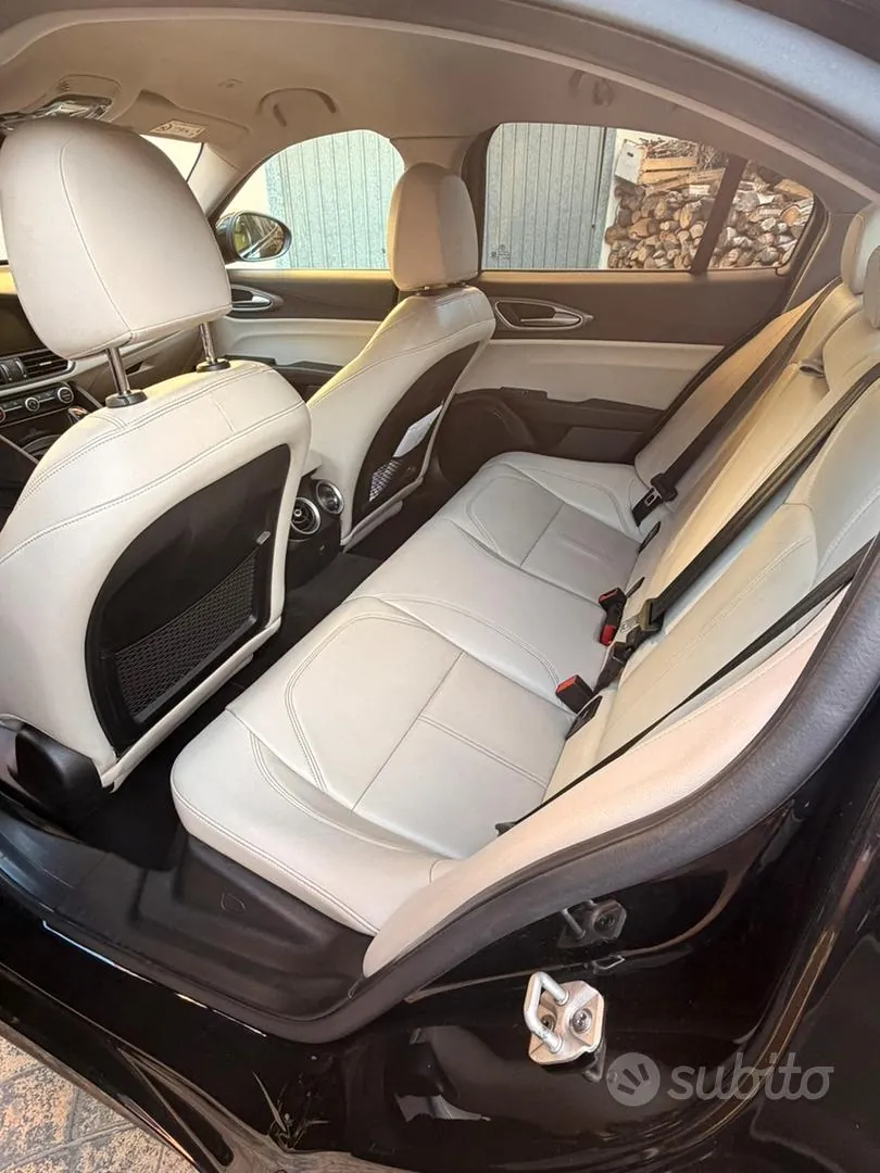 Alfa Romeo Giulia 2019 photo 5