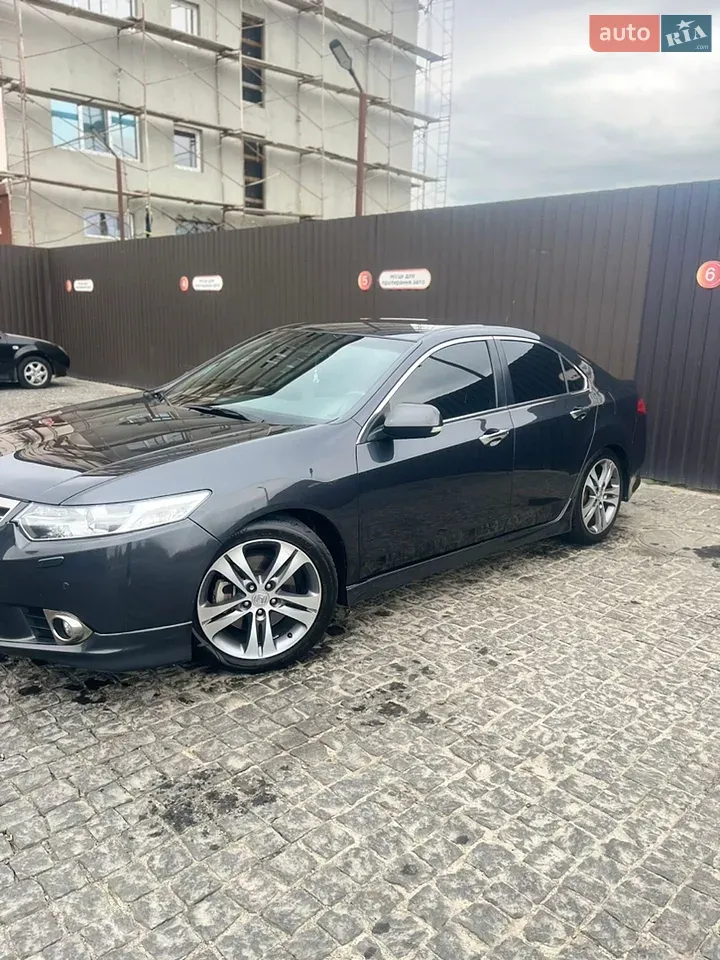 Honda Accord 2011 photo 2